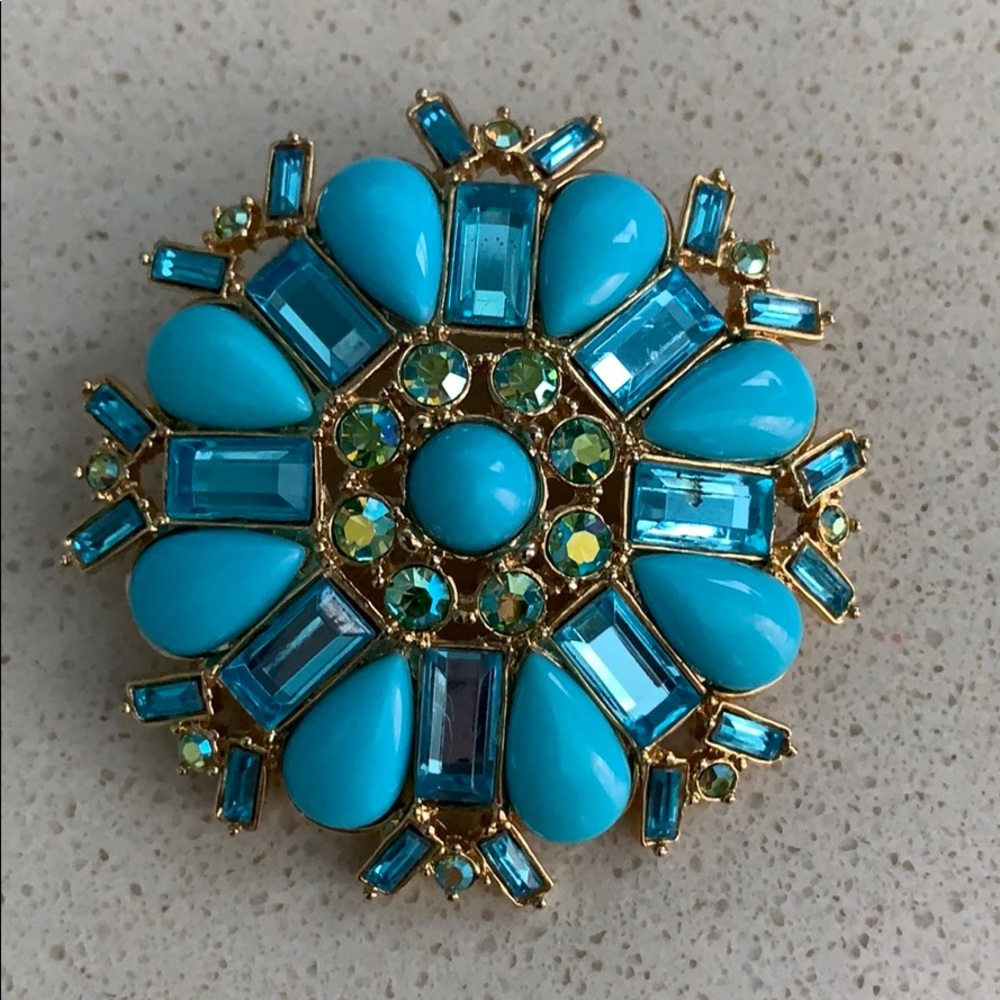 Brooch